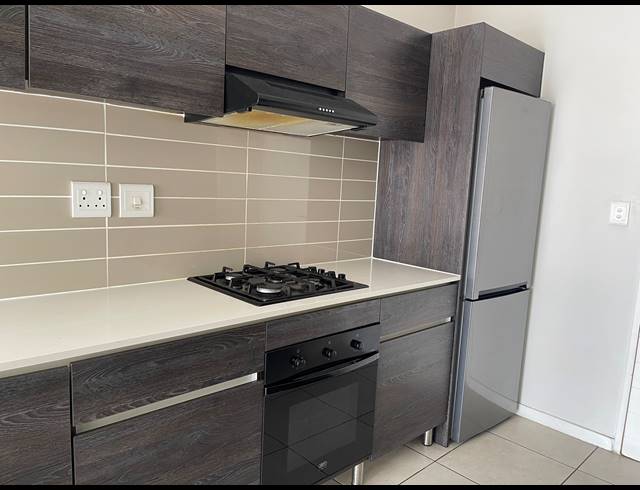 1 BEDROOM APARTMENT FOR SALE IN OLIVEDALE